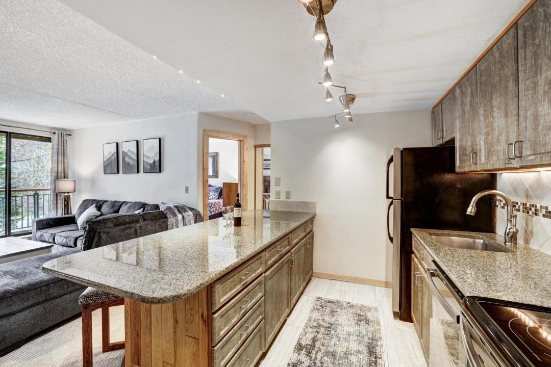 Photo of Kitchen in Peak 9