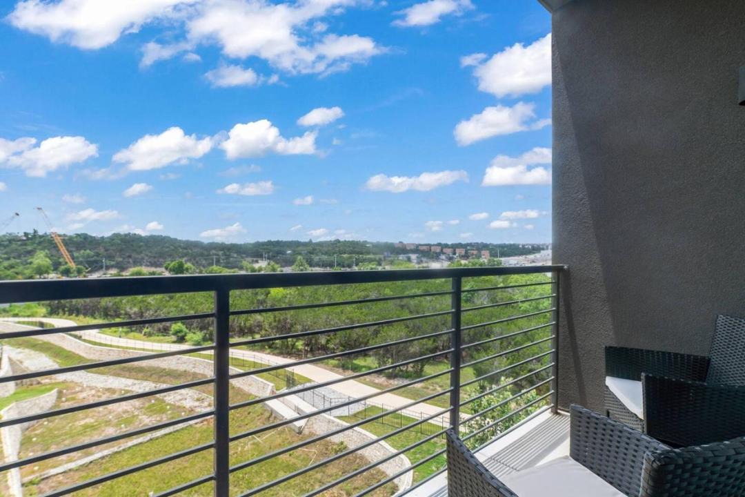 Photo of Patio Balcony in West Oak Hill