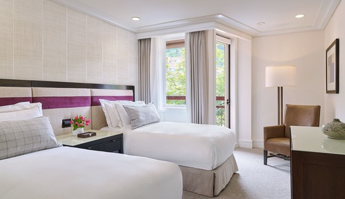 Suite, 2 Bedrooms (Town Side)