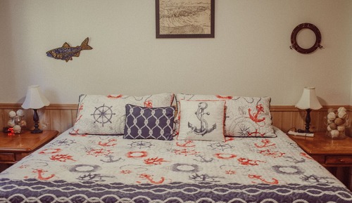 Standard Suite, 1 Bedroom, Partial Ocean View