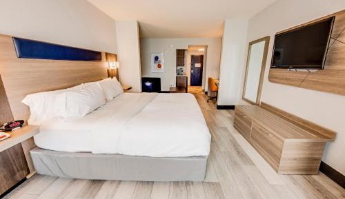 Standard King Room with Sofa Bed