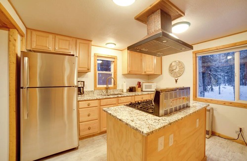 Sterling Cabin | 4-Cabin Haven Near Kenai River: Catch & Freeze!