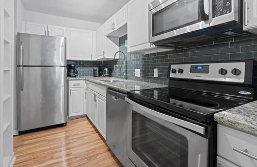 Parker Lane House | Modern 3BR Home Near South Congress