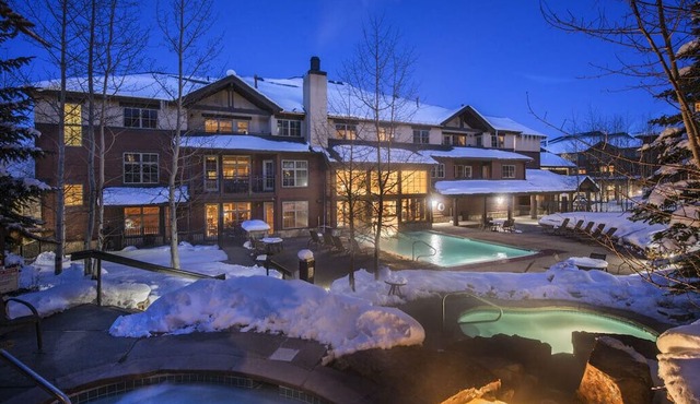 Super Bowl weekend Ski-in/Ski-out 1 Bedroom 5 Star Grand Timber Breckenridge